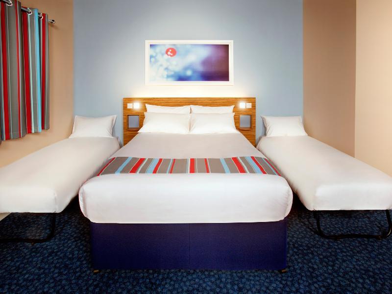 แทรเวลลอดจ์ บอร์นมัธ Hotel ภายนอก รูปภาพ